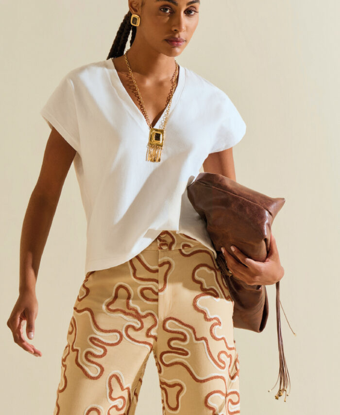 Blusa solta com decote V manga curta Morena Rosa
