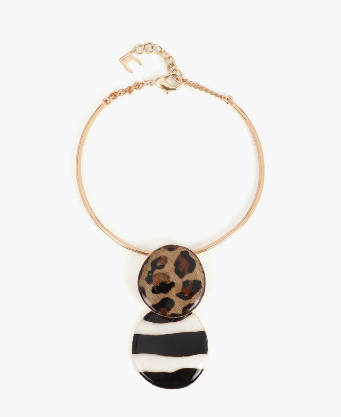 COLAR CURTO GARGANTILHA RÍGIDA COM PINGENTE COMBINADO ANIMAL PRINT E LISTRAS LOLA CASADEMUNT