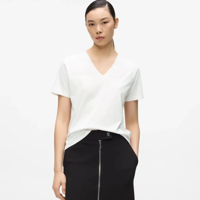 TSHIRT exclusiva com decote em V KARL LAGERFELD