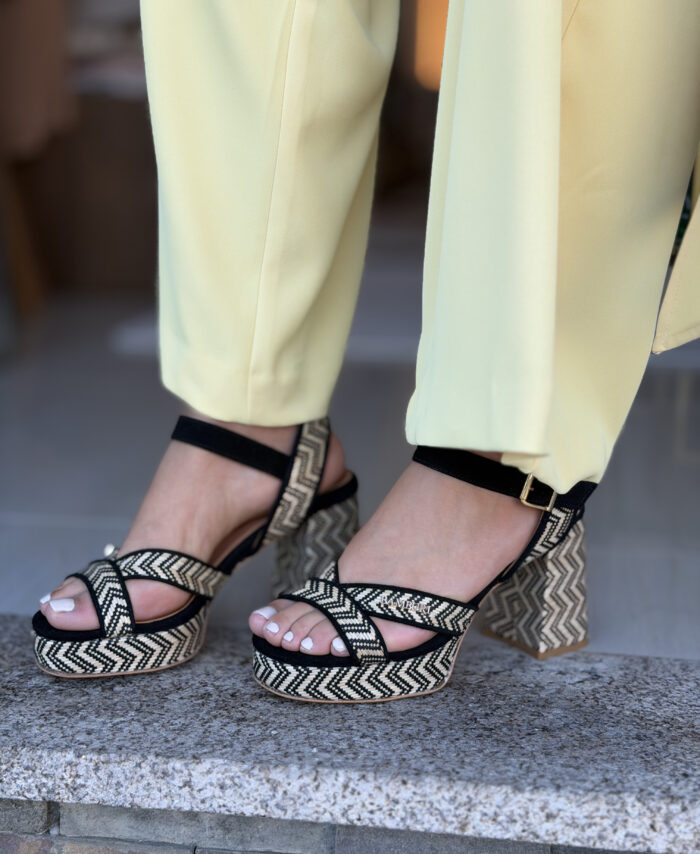 Sapatos salto alto BAMBURI