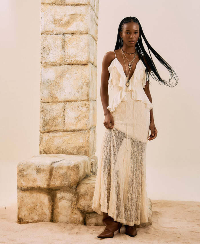 Vestido longo em renda OPEN