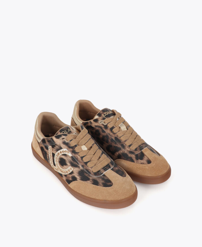 Sapatilhas com logo e tachas estampa animal LOLA CASADEMUNT